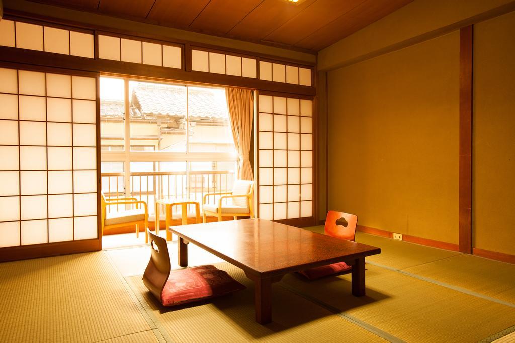 Kinsui Annex Hostel Toyooka  Kamer foto